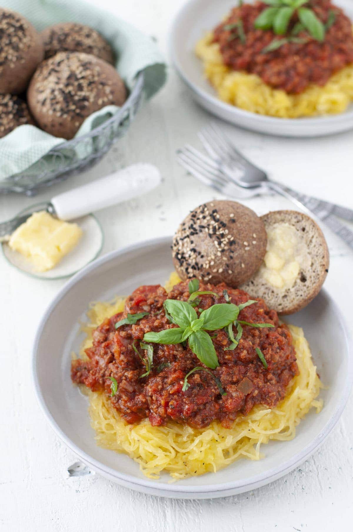 30-Minute Spaghetti with Canned Clams and Fresh Tomato Sauce - Maplewood  Road