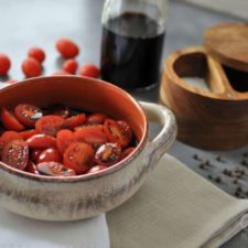 Balsamic Marinated Tomatoes – Low Carb, Paleo, Whole30
