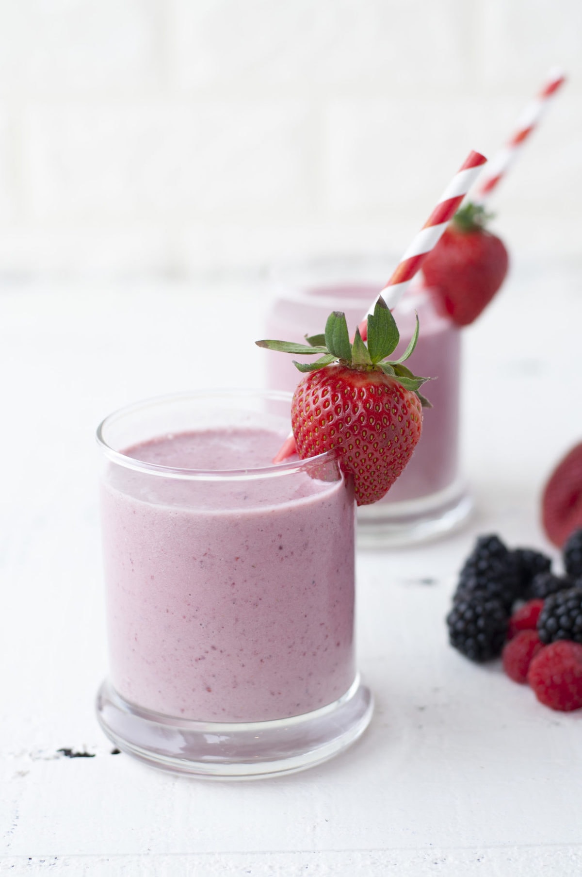Dairy-Free Keto Smoothies under 15 Carbs