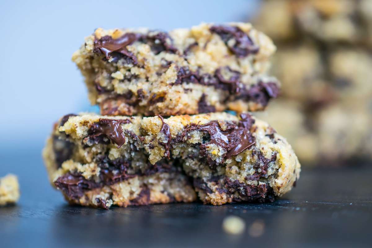 Keto Chewy Chocolate Chip Cookies - Perfectly chewy and gooey, low carb chocolate chip cookies | Peace Love and Low Carb