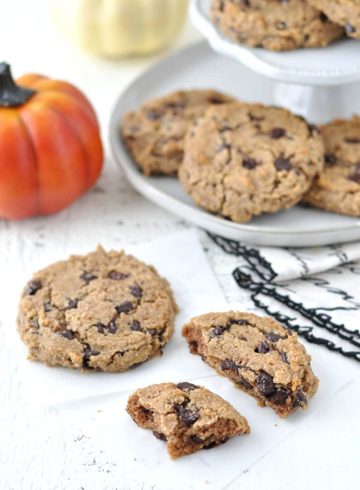 Keto Pumpkin Spice Chocolate Chip Cookies | Peace Love and Low Carb