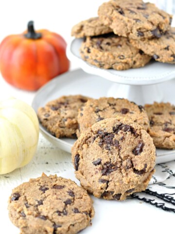Keto Pumpkin Spice Chocolate Chip Cookies | Peace Love and Low Carb