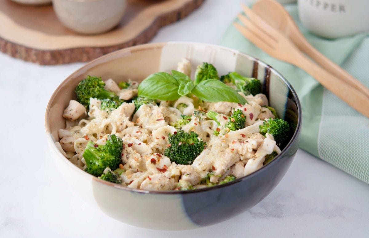 Chicken and Broccoli Keto Fettuccine Alfredo with Pesto is comfort food at its finest. If you've been missing pasta on your low carb diet, look no further.