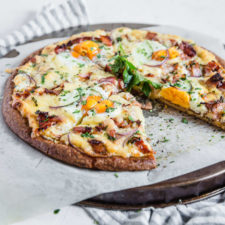 Keto Breakfast Pizza