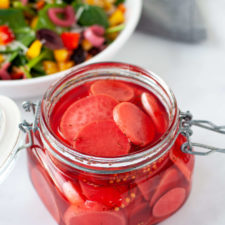 Quick Pickled Radishes