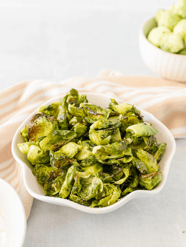 Garlic Parmesan Brussels Sprouts Chips